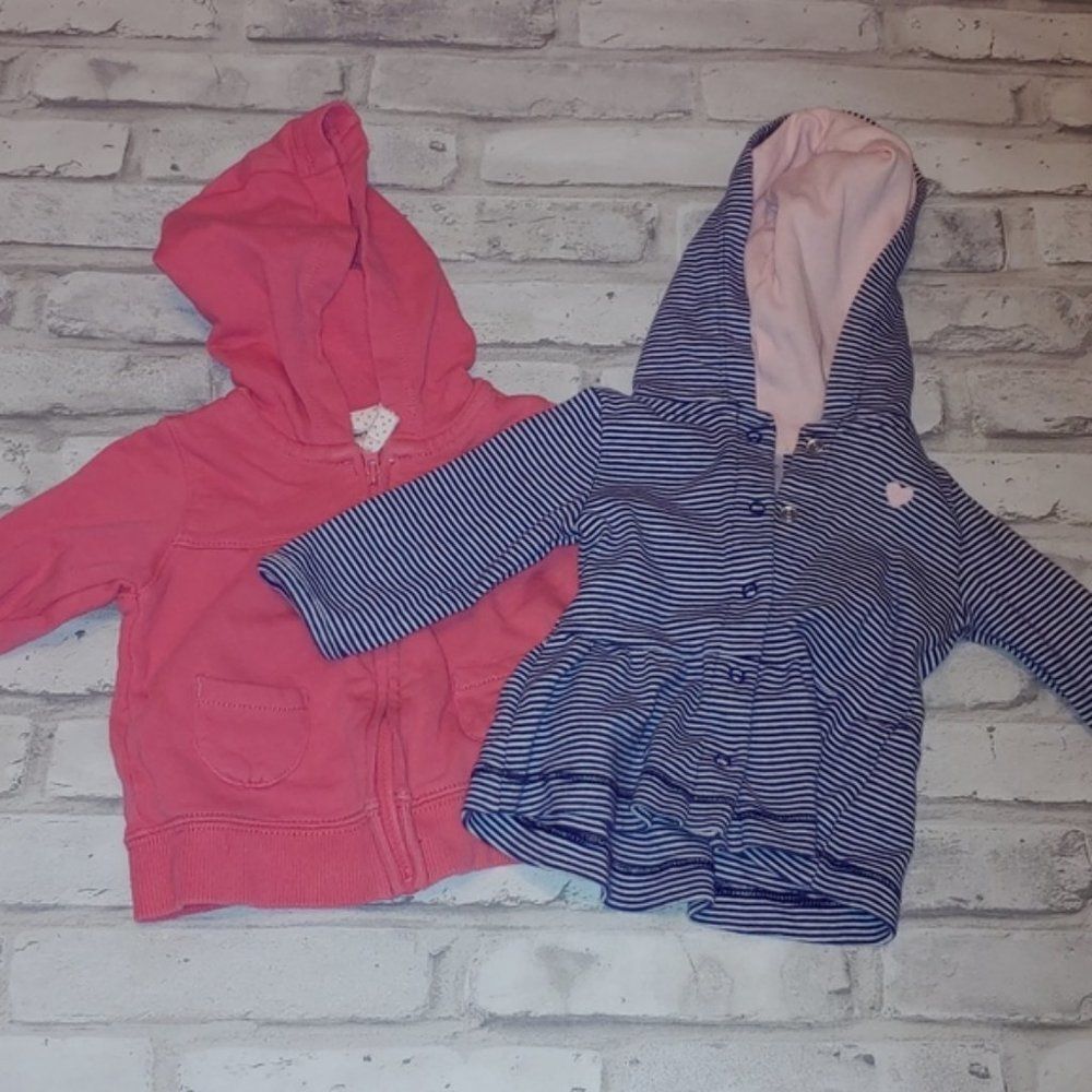 Set of 2 Baby Girl Carter's hooded jackets - Size 3 months